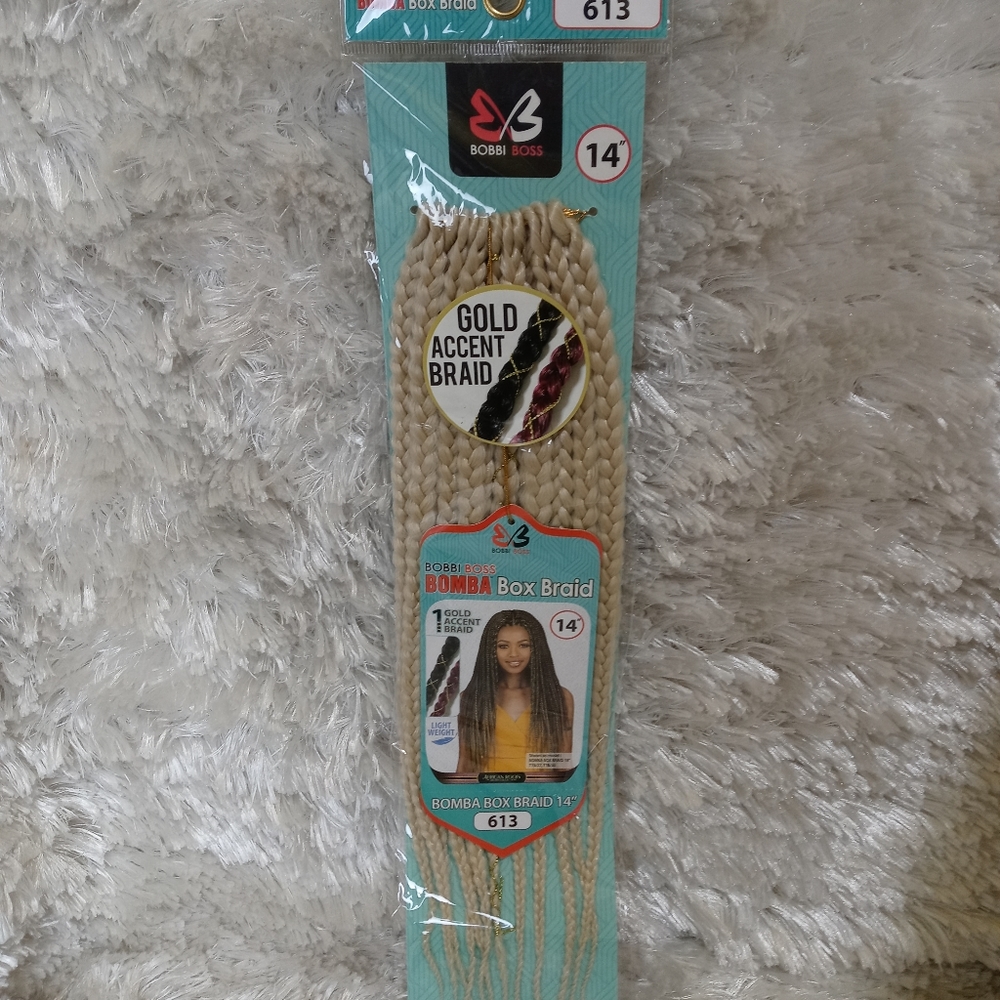 A lot of 10 packages of Bobbi Brown Bomba Box Braids 14"